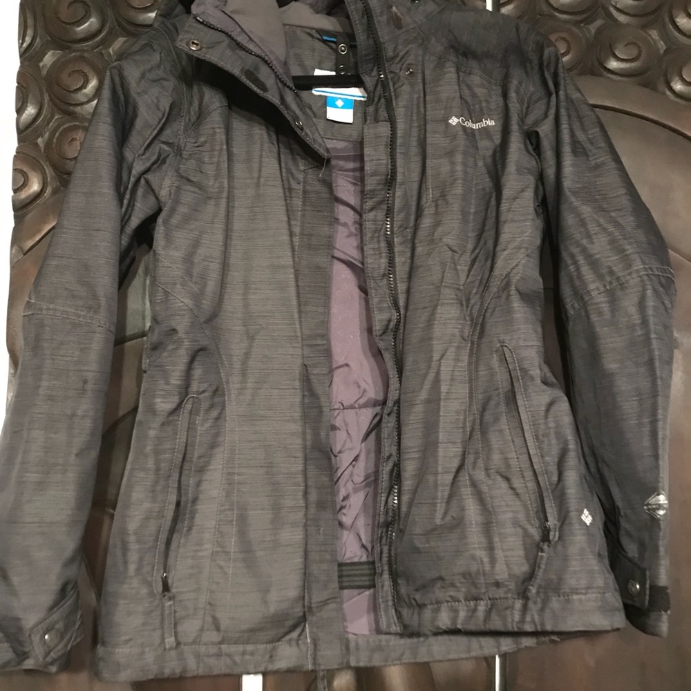 Columbia Dark Gray Windbreaker
